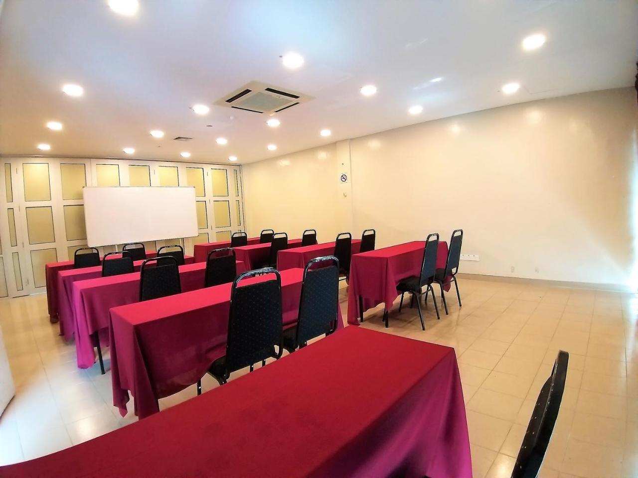 Hotel Jelai @ Raub, Pahang Ngoại thất bức ảnh